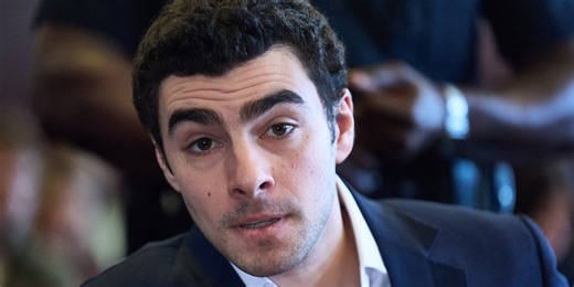 Luigi Mangione speaks out in protest as judge sets state murder trial for June 8