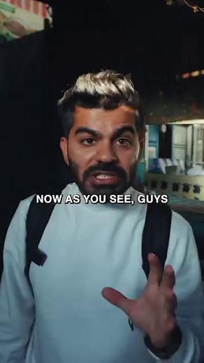 Somali pasta 🍝- with banana 🍌 | street food in Somaliland | Discover with Joe HaTTab