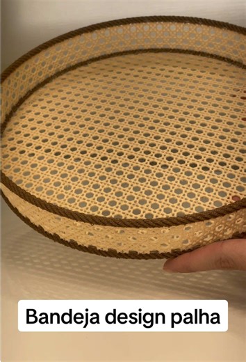 Produção da nossa bandeja design palha, perfeita para decorar e organizar sua casa. Clique no perfil e venha conhecer nossa loja #impressao3d #tiktokshop #decoracao #lojaonline #bandeja