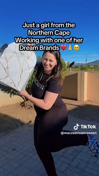 Just a girl From The Northern Cape Working with one of her Dream Brands 💙🤍🙏🥹🥹 #dovehair #dove #prpackage #northerncapetiktoksa🇿🇦 @Dove South Africa