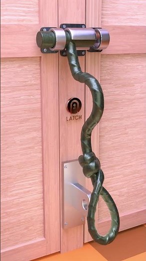 Double gate latch ideas - Clip 25 #door #lock #doorlock #woodworking