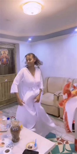 Cherry 💃 (@7d_camera)’s videos with original sound - Cherry 💃