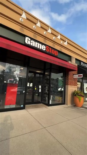 Free Pokemon Cards at GameStop, RIGHT NOW! 🤯 | Sung Vang