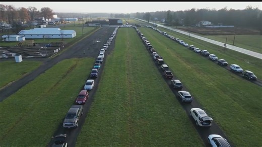 Local food giveaway feeds 1,000 families