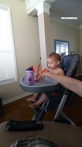 155K views · 1.8K reactions | This adorable baby was trying to enjoy her food while watching TV. But when her father tried to steal a little of her food, the girl started wailing until he returned it. | Super Mommy | Facebook