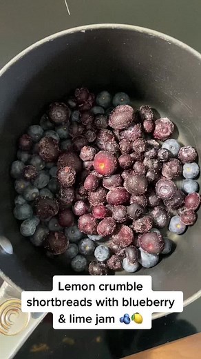 Delicious Lemon Crumble Shortbread Bars Recipe