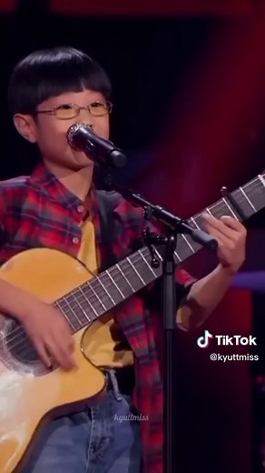 Un poco loco cover yike #yike #thevoicekids