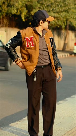 HEY CONFLICT | Varsity = Chapri… Is It True? . . [varsity jacket, Style varsity jacket, Outfit ideas, Varsity style, #outfits #varsity #varsityjacket... | Instagram