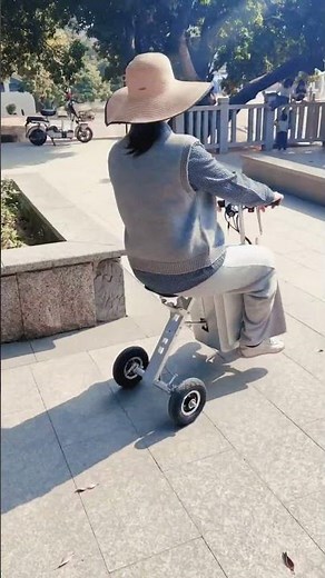 Airline Approved Scooter! 🧳 Rides & Folds into a 28L Suitcase #foldingscooter