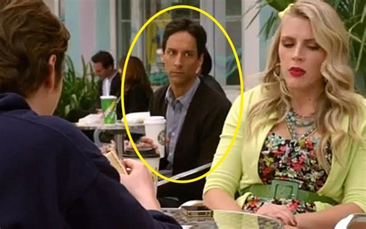 [Danny Pudi] Abed's Cougar Town Appearance