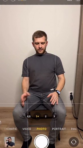 115K views · 14K reactions | How to pose on a chair without looking awkward? Try these angles for your next photo!  #photo #pose #selfie #mobilephotography #photography | Oleksii Melnyk | Facebook