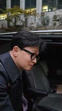 Channel A on the way home from work. See you tomorrow. #HanDonghoon #ChannelA #HappyMarket