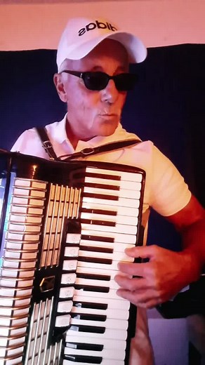 Mastering the Hohner Accordion: Intricate Play Techniques