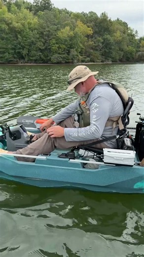 Motorized Pedal Fishing Kayak | Mossa 128