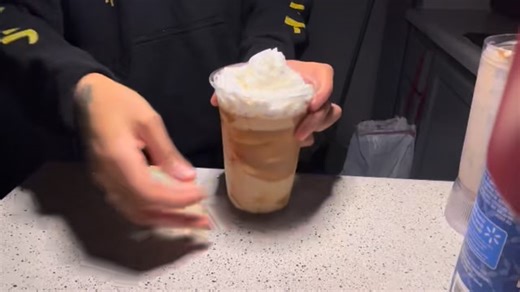 Mimi's mini cafe on Instagram: "Biscoff butter frappe#coffeelatte #biscoffdrink #coffeelovers ☕️"