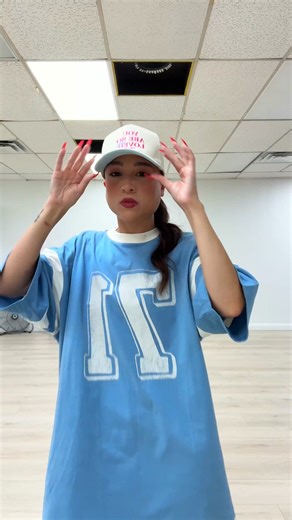 You can’t squint mid chaîné! Follow Liz’s steps through her day at Stanton, where she walked in, got an eye exam, and after picking her perfect frames, she had her glasses made in 30 minutes! #StantonOptical #SameDayGlasses #OneStopEyeShop. | Stanton Optical