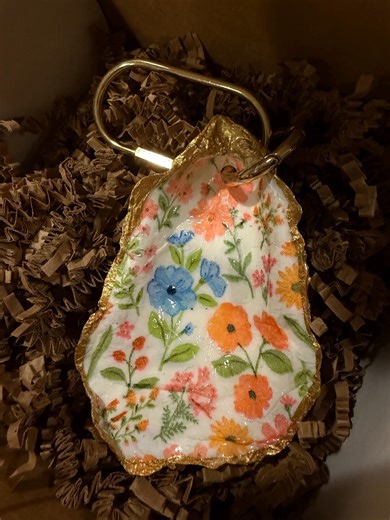 Nautical Key Ring for Your Beach Bag. Floral Print on a Cape Cod Oyster Shell. - Etsy
