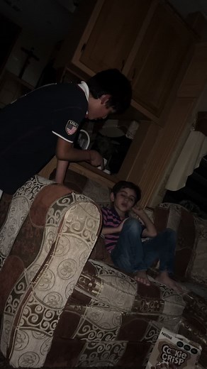 Niños Peleando de Mentira - Trend de Pelea Entre Niños
