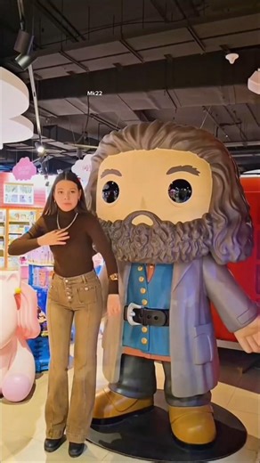 Elli Is Playing With Unique And Magical Toys 😍😘🤩