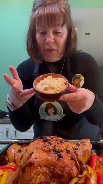 Harissa Roast Chicken 🍗 Such a simple tasty meal to knock up & only 4 ingredients! Give it a go. #northernnic #easyrecipe #YouDoYou #deliciousfood #roastchicken | Northern Nic’s Back Kitchen