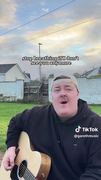 this is still easily in my top 5 songs of all time 🤷🏼‍♂️ #nickelback #faraway #cover #guitar #acousticcover #musictok #fyp