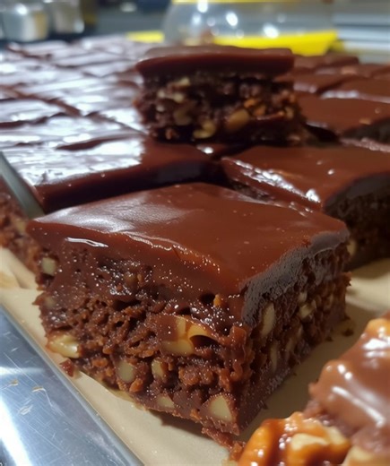 I have made this recipe for years. My children always chose it for their birthday cake over any other, and it makes enough for a crowd. Moist and delicious. Very easy to make. Enjoy! Recipe in (c.o.m.m.e.n.t ).👇 | Old fashioned recipe