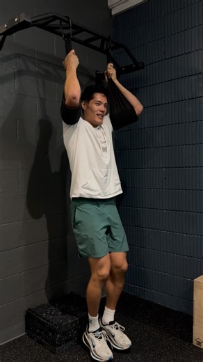 tim chung on Instagram: "there’s no better time than now. get after it 💪🏽 @jgarrison_7 put me through the ringer with a full body high intensity workout"