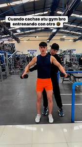 43K views · 422 reactions | Cuando cachas atu gym bro entrenando con otro 藍 | Jose Luis Ortiz | Facebook