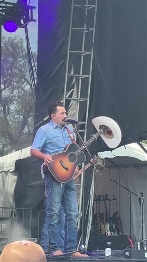 Wade Foster's Headstock Blown Off in Texas