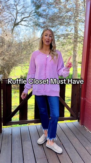 Must-Have Oversized Sweatshirts for Spring