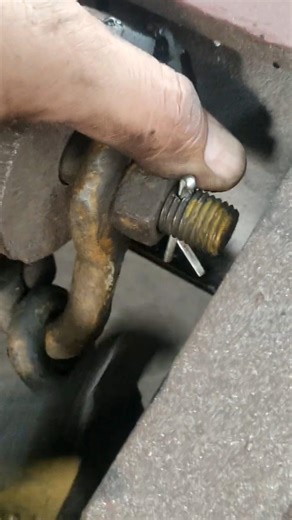 use of split pin #short #railtech