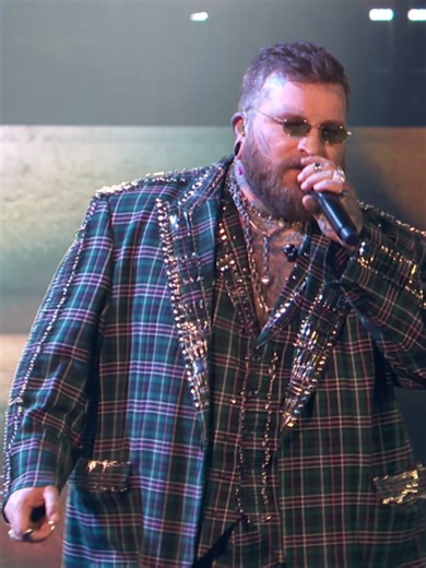 @teddyswims and @tedeschitrucksband took the stage to perform