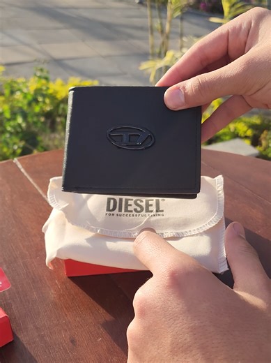 Shop the New Diesel Wallet for Men - Order Now!