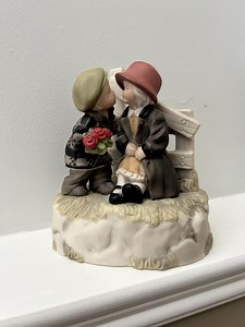 Enesco Kim Anderson Porcelain Music Box - "unforgettable" Figurine - Etsy Canada