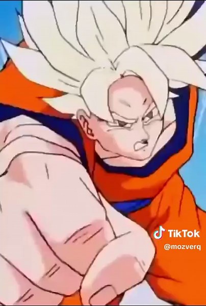 Goku vs Cell: Intense Showdown in Dragon Ball Z