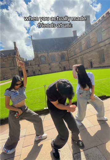 Bailando en USYD con amigos: una experiencia única