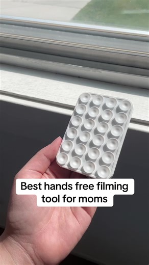 Mamas our hands are full!! And I know we don’t always have time for the full tripod. Get your hands on this simple hands free phone grip! #ContentCreatorTools #MomContentHack #HandsFreeFilming #TikTokMomTips #MomLifeVlogs #TikTokMadeMeBuyIt #BusyMomHack #TikTokShopFinds #FilmingSetup #CreateWhileMomming