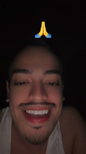 اليوم اكتشفت معنى هذا الايموجي(🙏)