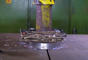Hydraulic Press vs. PAPER | Hydraulic press channel