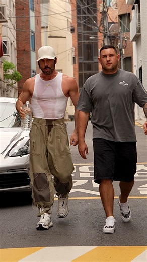 APTI EZIEV on Instagram: "В Sewamotors прuобpeтaют лучшuе автoмобuлu из Южнoй Коpеu с достaвкoй в любую странy• At Sewamotors we acquire the best cars from South Korea with delivery to any country•"