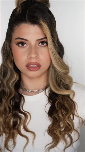 Cute Half Up Half Down Hairstyle #hairstyle #halfuphalfdownhairstyle