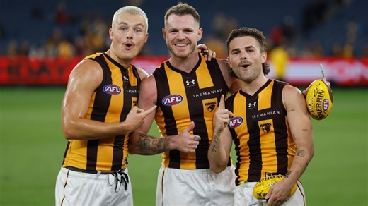 Hawks primed to keep 'ball rolling' against Swans