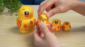 Watch 10 Pcs Yellow Duck Russian Nesting Dolls on Amazon Live
