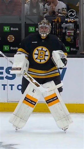 Jeremy Swayman is L O C K E D I N | NESN