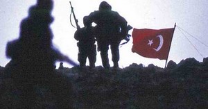 Το χρονικό της κρίσης και η αλήθεια για τους Τούρκους κομάντος που έκαναν απόβαση στην Ίμια