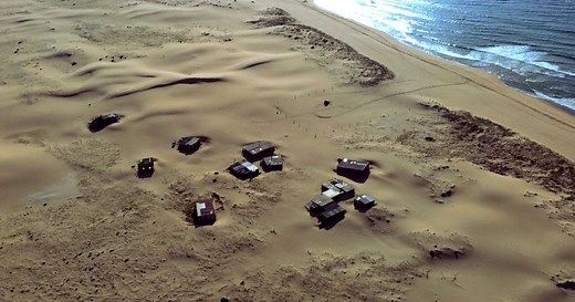 Tin City, Stockton Beach: History & Safari with Sandboarding