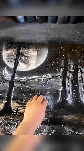 Drawing Shadows in Spray Paint: DIY Art Tutorial