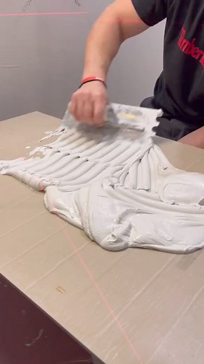76.HUGE 24x48 Tile. How to install large format tile. Always use tile leveing clips to help! #DIY #tools #work #remodel #hardwork #tipsandtricks #tipsandtricks #entrepreneur #homerenovation | WINNI