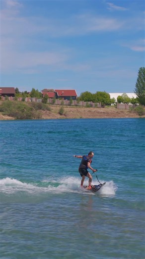 Summer’s here, and the water is calling 🌞GOYOJO Electric Surfboard lets you surf ANYTIME, ANYWHERE!