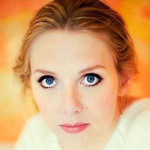 Jelka Van Houten Boyfriend 2026: Dating History & Exes - CelebsCouples